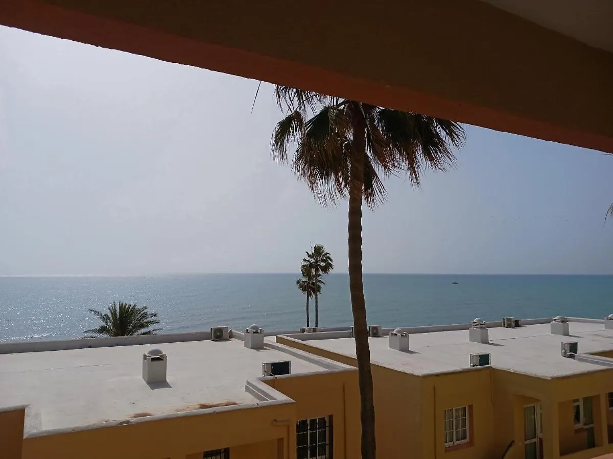 Dona Lola Patricia: Seaside Penthouse between Marbella and Fuengirola Sitio de Calahonda 0*,  Spain