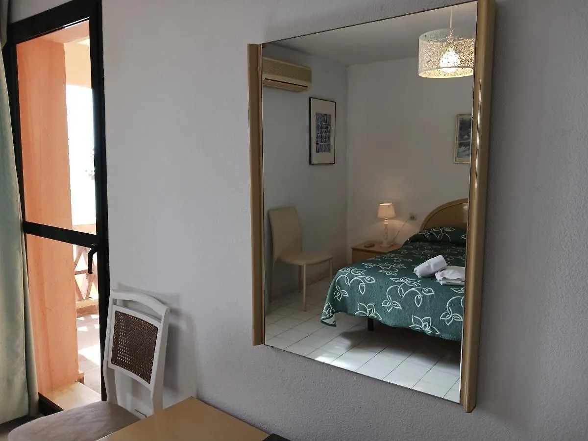Dona Lola Patricia: Seaside Penthouse between Marbella and Fuengirola Sitio de Calahonda Apartment